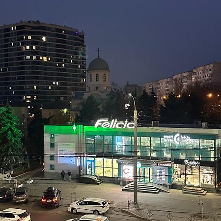 Nocturne Apartment Chisinau Ngoại thất bức ảnh