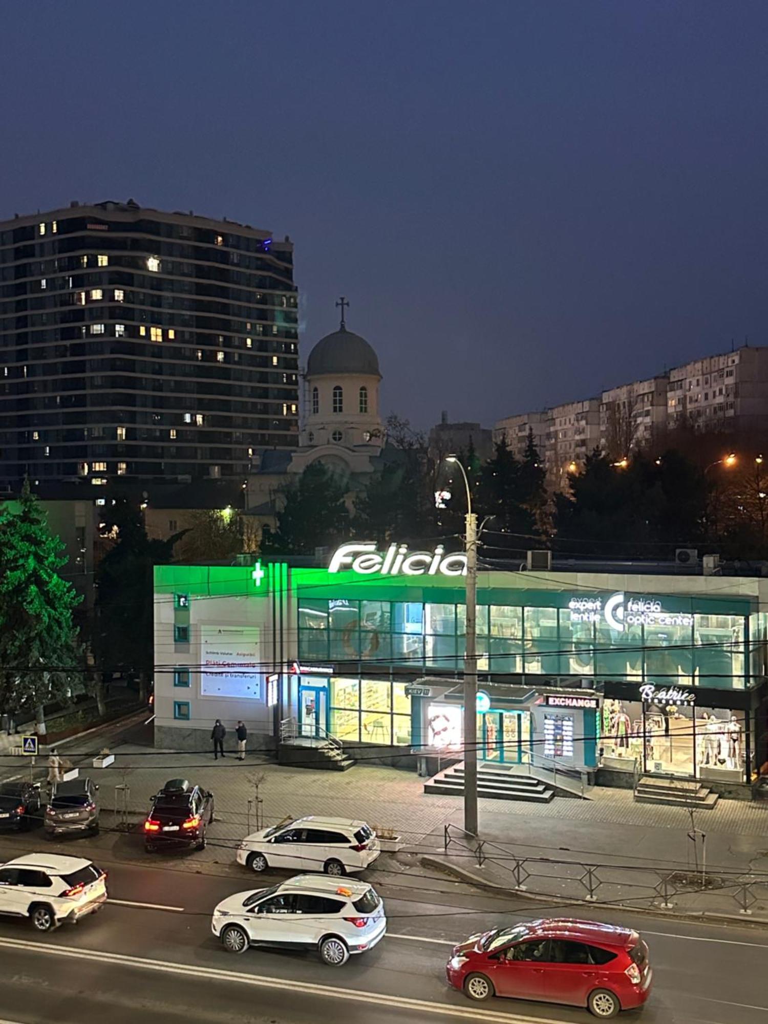 Nocturne Apartment Chisinau Ngoại thất bức ảnh